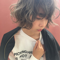 ボブ グレージュ
ハイライト アッシュ ヘアスタイルや髪型の写真・画像