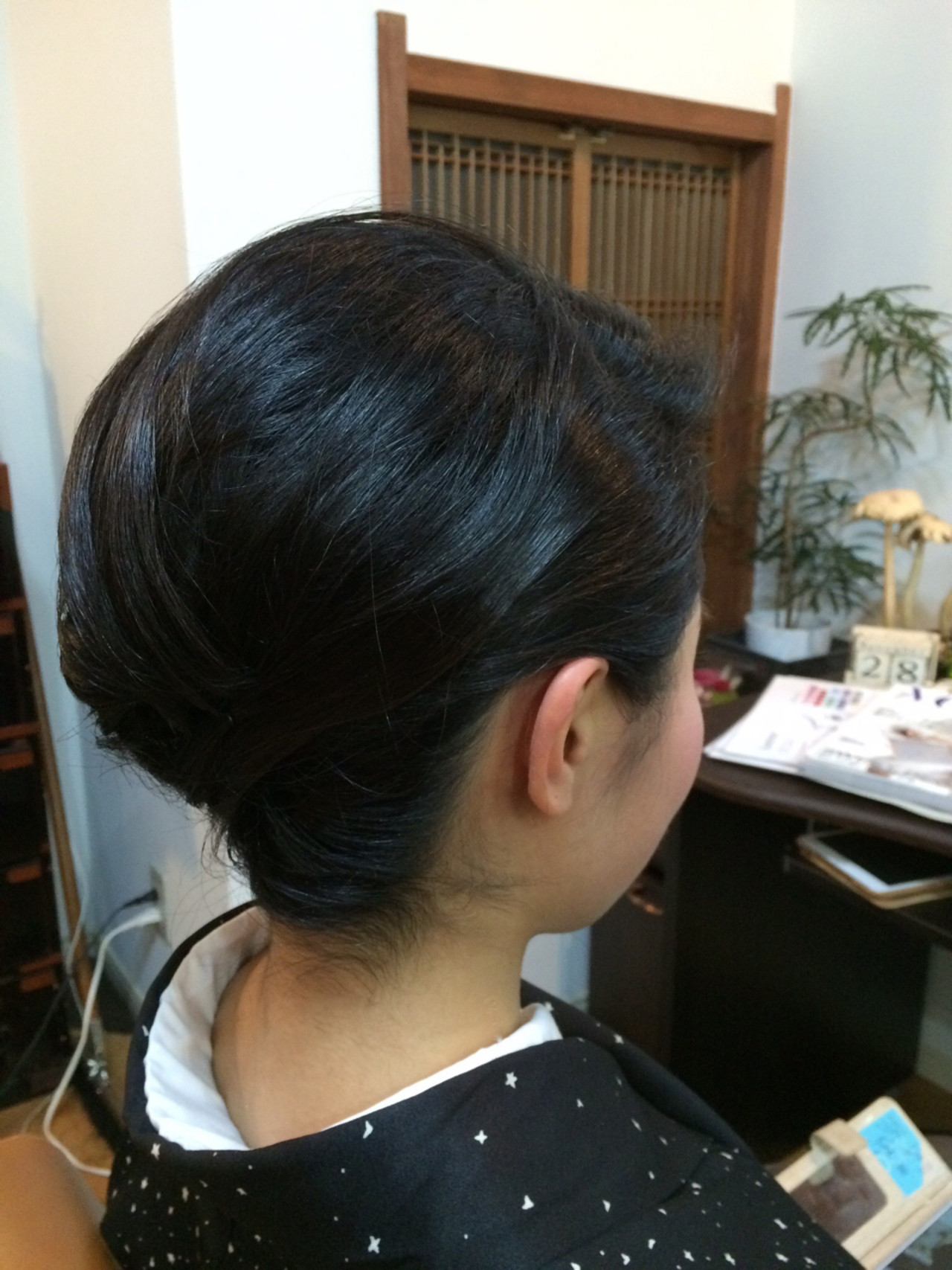 髪型 ボブ まとめ髪