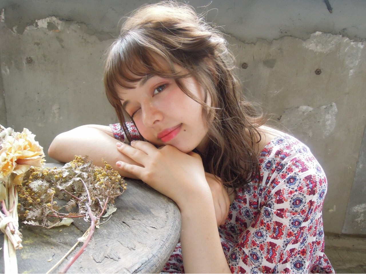 ミディアムヘアの巻き方伝授♡コテとアイロンでゆるふわに仕上げるコツ 高塚星蘭